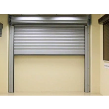 DoorHan Промышленные секционные ворота из стальных сэндвич-панелей ISD THERMALPRO